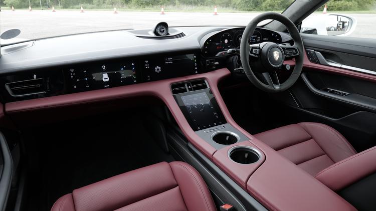 PORSCHE TAYCAN SPORT TURISMO 649kW Turbo 105kWh 5dr Auto